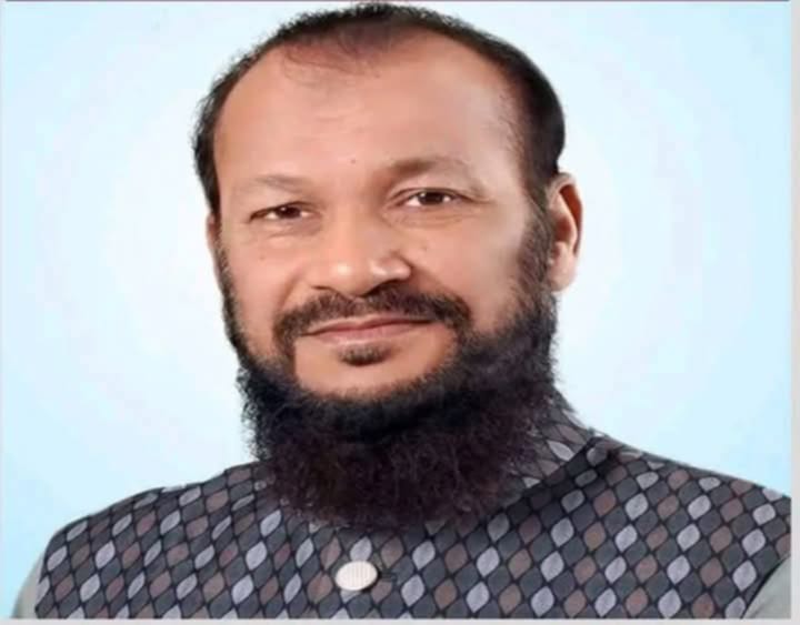 বন্দর উপজেলা পরিষদের সাবেক চেয়ারম্যান মাকসুদ হোসেন গ্রেপ্তার